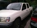 Nissan Frontier Manual 2008 White For Sale -3