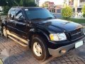2002 FORD EXPLORER . automatic . pick-up . very fresh . airbag . nice -0