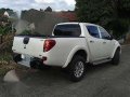 2009 Mitsubishi Strada Triton MT White For Sale -4
