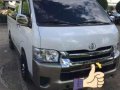 Toyota Hiace Grandia 2016 MT White Van For Sale -0