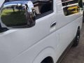 Toyota Hiace Grandia 2016 MT White Van For Sale -1