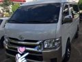 Toyota Hiace Grandia 2016 MT White Van For Sale -3