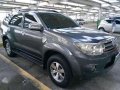 Toyota Fortuner 2011 G AT Gray SUV For Sale -2