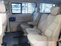 Well-maintained 2009 Hyundai Starex for sale-2