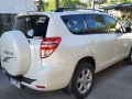 Toyota Rav4 4x2 Automatic White SUV For Sale -10