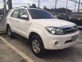 Toyota Fortuner 4x2 2.7L Automatic 2008 for sale-1
