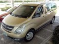 2009 Hyundai GRAND STAREX VGT AT Golden For Sale -0