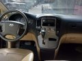 Hyundai Grand Starex VGT 2008 AT Gray For Sale -3