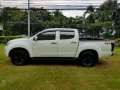 Isuzu Dmax 2016 4*4 white for sale-8