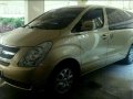 Hyundai Starex 2010 2.5-liter diesel automatic for sale-0