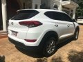 2016 Hyundai Tucson Manual transmission Gas engine for sale-1