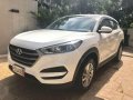 2016 Hyundai Tucson Manual transmission Gas engine for sale-0