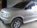 Isuzu Crosswind xt 2006 for swap sa xuv/innova-0