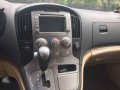 Hyundai Grand Starex Gold 2014 Gray For Sale -3