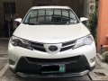 Toyota RAV4 2014 AT White SUV For Sale -0