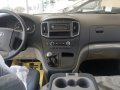 Hyundai Starex 2017 for sale-4