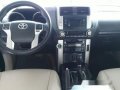 Good as new Toyota Land Cruiser Prado 2010 for sale-3