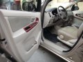 Toyota Innova G 2005 MT Beige SUV For Sale -8