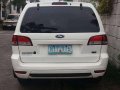 Ford Escape XLS 2010 AT White SUV For Sale -4