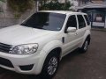 Ford Escape XLS 2010 AT White SUV For Sale -1