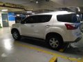 2016 Isuzu MuX 3.0 AT 4x2 for sale-1