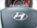 Hyundai Eon GLS 2012 MT Silver For Sale -8