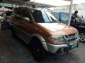 Isuzu Crosswind xuv 2010 series MT for sale -2