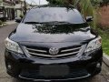 Toyota Corolla Altis 1.6G 2013 AT Black For Sale -0