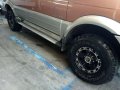 Isuzu Crosswind xuv 2010 series MT for sale -4