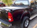 For sale Toyota Hilux automatic 4x4 3.0L-5