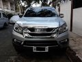 Well-kept Isuzu MU-X 2015 for sale-0