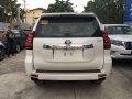 Toyota Prado VX 2017 AT White SUV For Sale -3