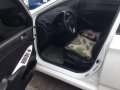 Hyundai Accent Manual White Sedan For Sale -6