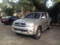 Rush sale Toyota Hilux g manual 2010-1