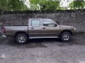 For sale 2003 Nissan Frontier titanium pick-up-8