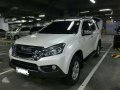 Isuzu MUX white 2.5 4x2 for sale -9