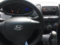 Well-maintained Hyundai i10 2012 for sale-2