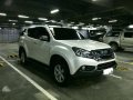 Isuzu MUX white 2.5 4x2 for sale -0