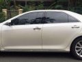 2013 Toyota Camry 2.5 V pearl white for sale-3