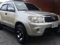 Well-maintained Toyota Fortuner 2006 for sale-0