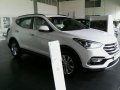 Well-maintained Hyundai Santa Fe 2017 for sale-4