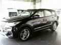 Well-maintained Hyundai Santa Fe 2017 for sale-3