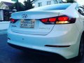 Hyundai Elantra 2016 MT White Sedan For Sale -1