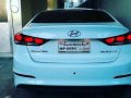 Hyundai Elantra 2016 MT White Sedan For Sale -2