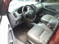 Well-maintained Toyota Innova 2005 for sale-17