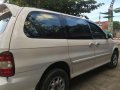 2005 Kia Carnival white for sale-0