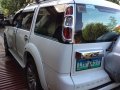 Well-kept Ford Everest 2013 M/T for sale-4