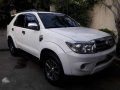 Toyota Fortuner G 2010 automatic diesel for sale -2