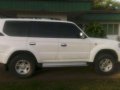 Toyota PRADO Landcruiser 2000 MT White For Sale -3