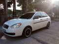 2010 Hyundai Accent MT White For Sale -0